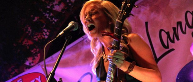 bonnie-lang-cd-release-ear-traffic-atx-feat Bonnie Lang performing for crowd during CD release